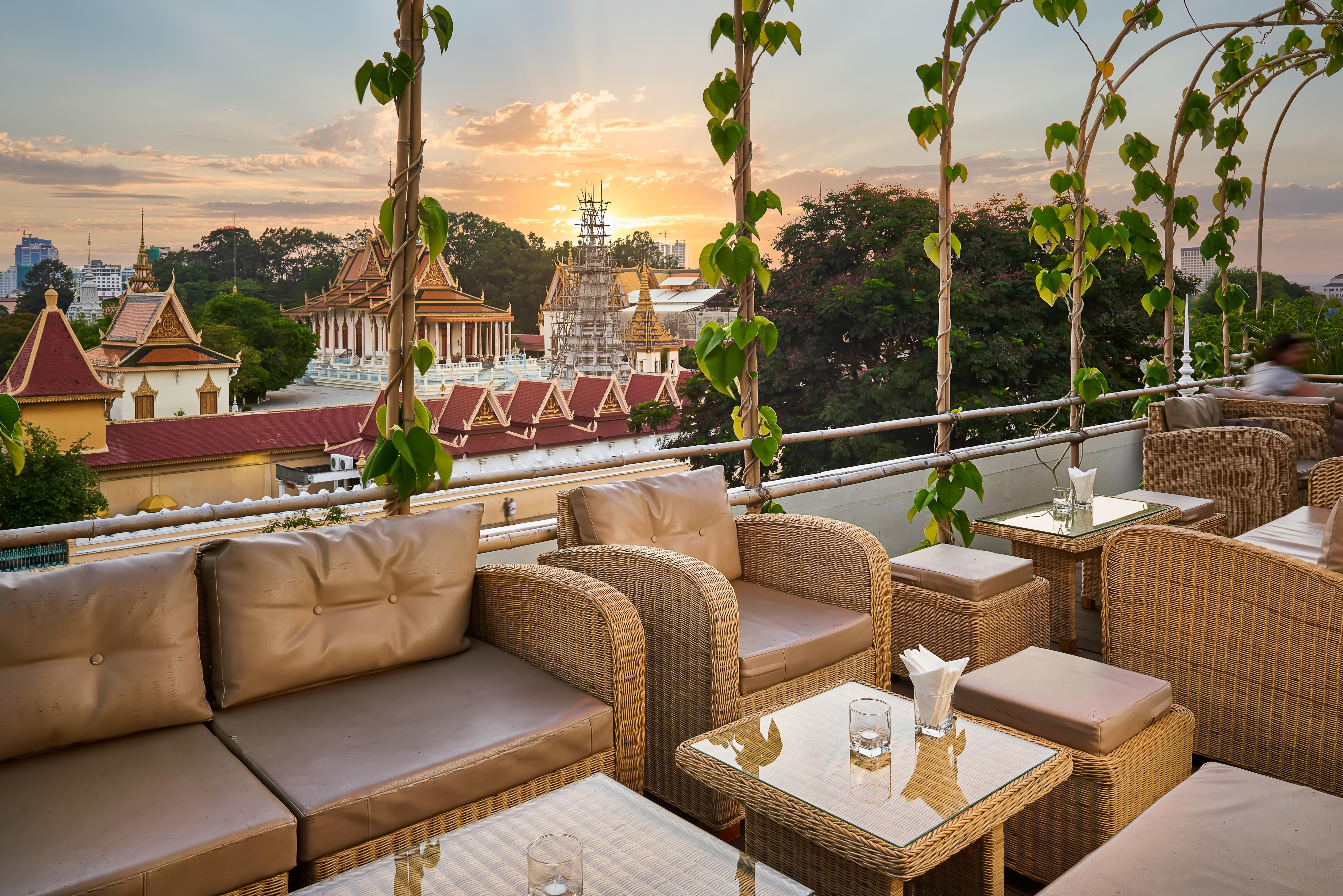 Palace Gate Hotel & Resort By Ehm Phnom Penh Eksteriør bilde